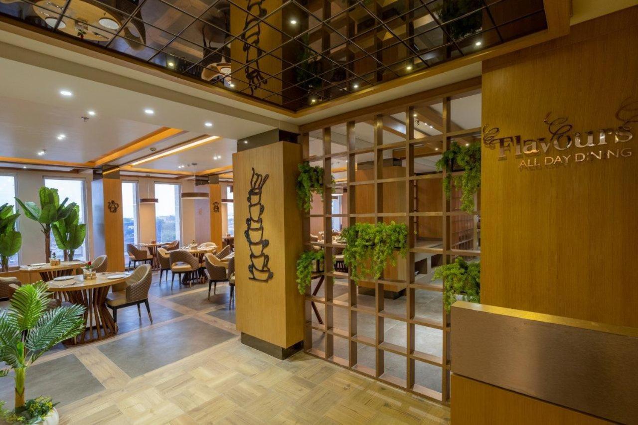 Sarovar Portico Morbi Ngoại thất bức ảnh