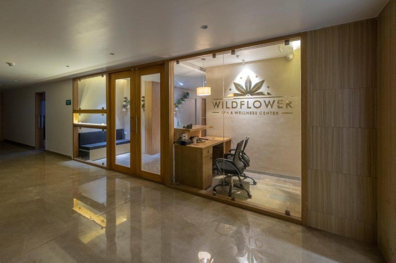 Sarovar Portico Morbi Ngoại thất bức ảnh